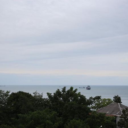 Tj Guest House Makhinjauri Rum bild
